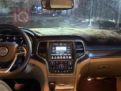 جیپ گراند شیرۆکی